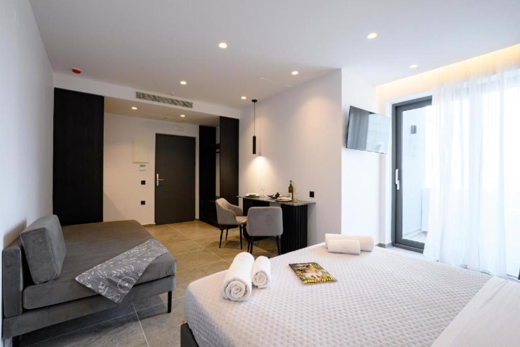Ecoheaven Suites Amoudara Lasithiou エクステリア 写真